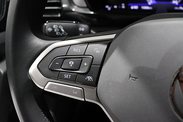 T-Cross Life 1.0 TSI Navi ACC LED KAMERA TEMPOMA