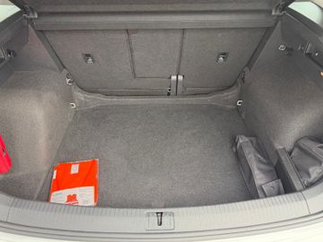 Volkswagen Tiguan - 11