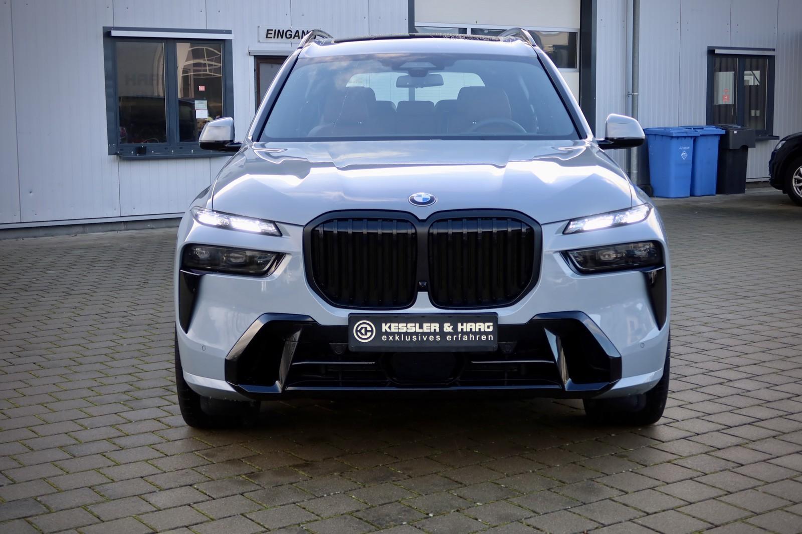 BMW X7 xDrive 40d M-Sport#KRISTAL#B&W#SKY#