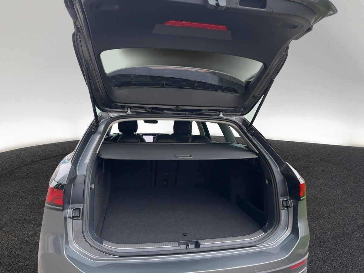 Volkswagen Passat Variant - Bild 8