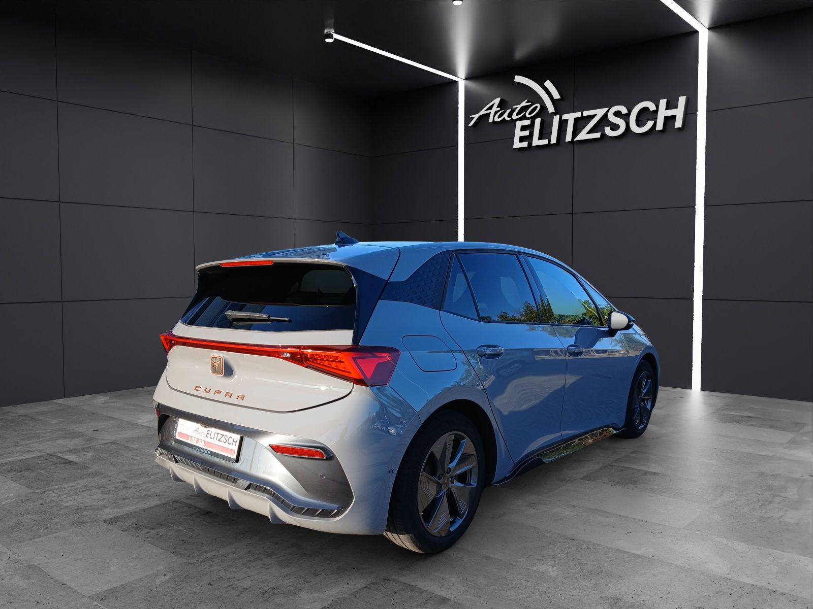 Fahrzeugabbildung CUPRA Born LED Navi Pano ACC RFK 18"