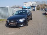 Audi A3 1.6 Klimaautomatik* PDC - Audi A3 mit Benzin-Antrieb: 1.6