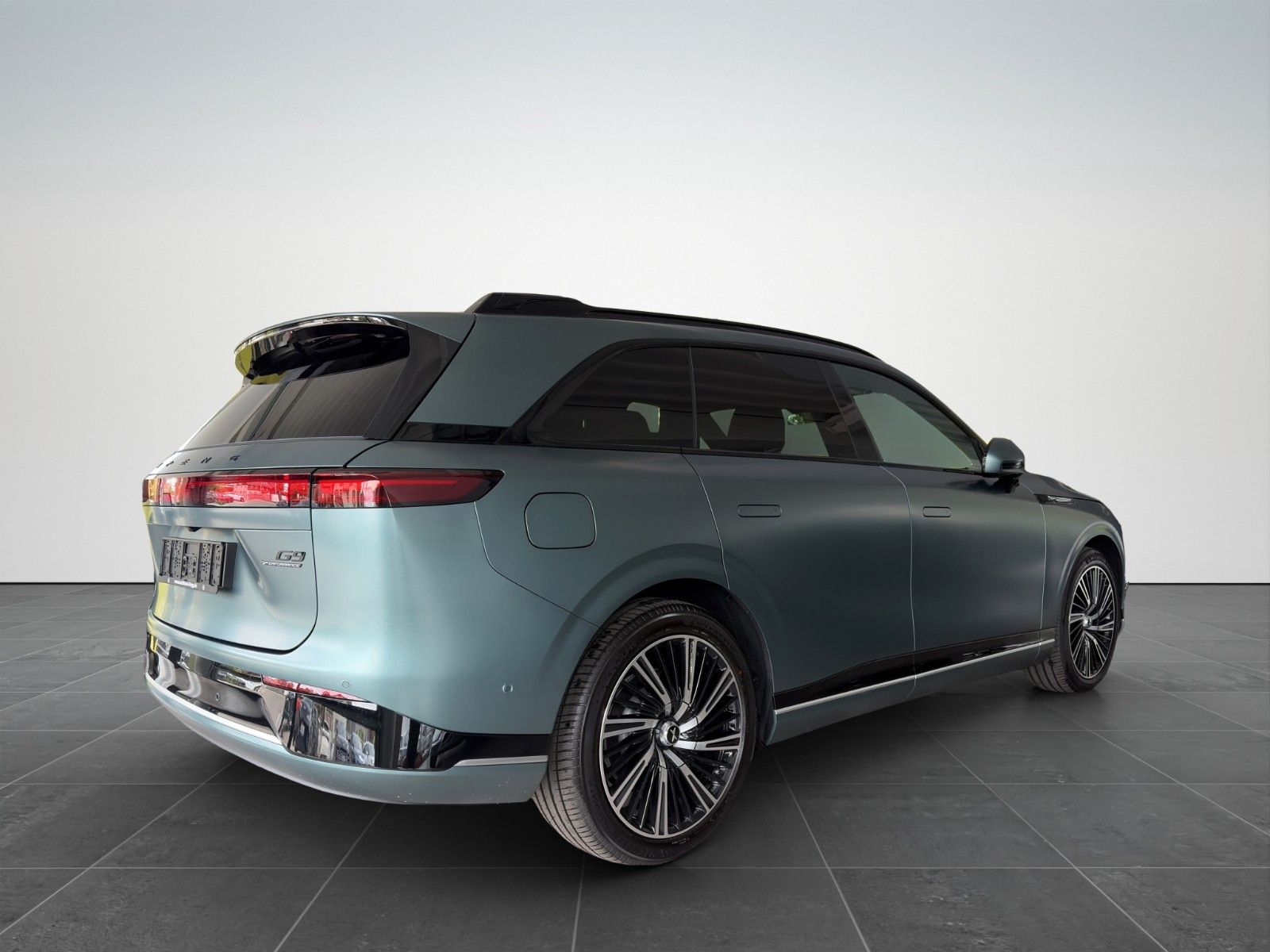 XPENG G9