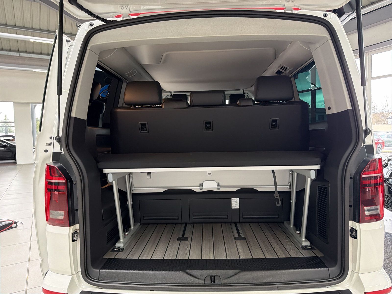 T6.1 California Beach Tour Edition 4M TDi DSG