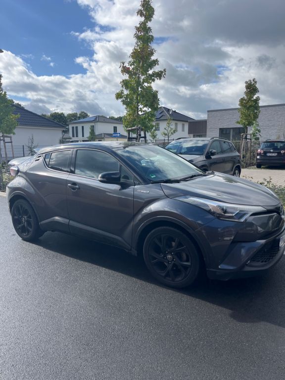 Image of Toyota C-HR