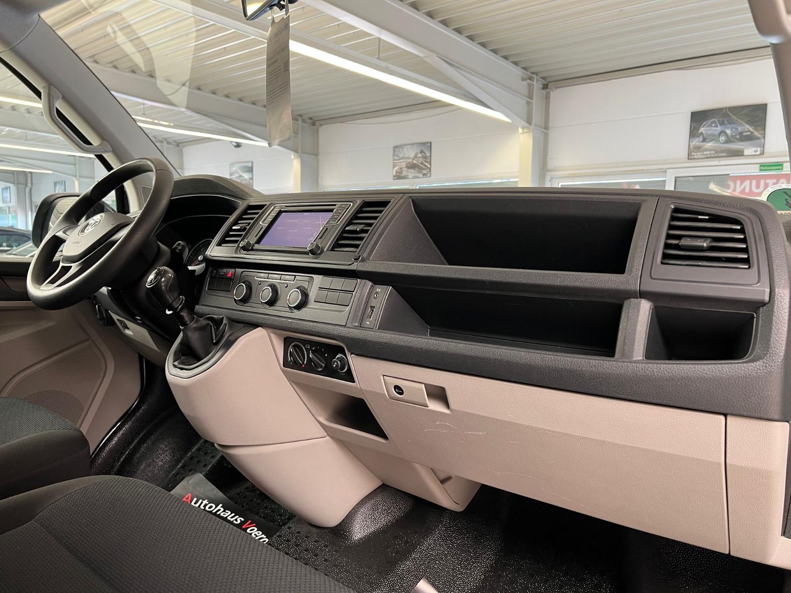 Volkswagen T6 Transporter 2,0 TDI 6xSitzer/Navi/Klima/AHK