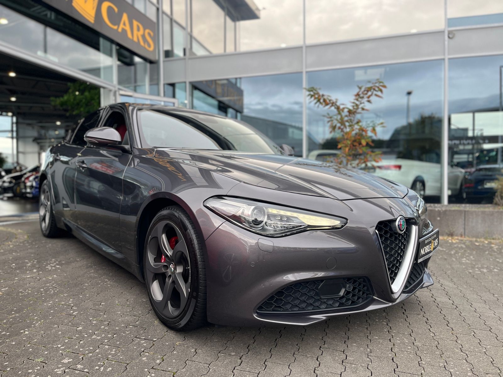 Fahrzeugabbildung Alfa Romeo Giulia Super H/K LEDER XEN NAV ACC RFK ALU