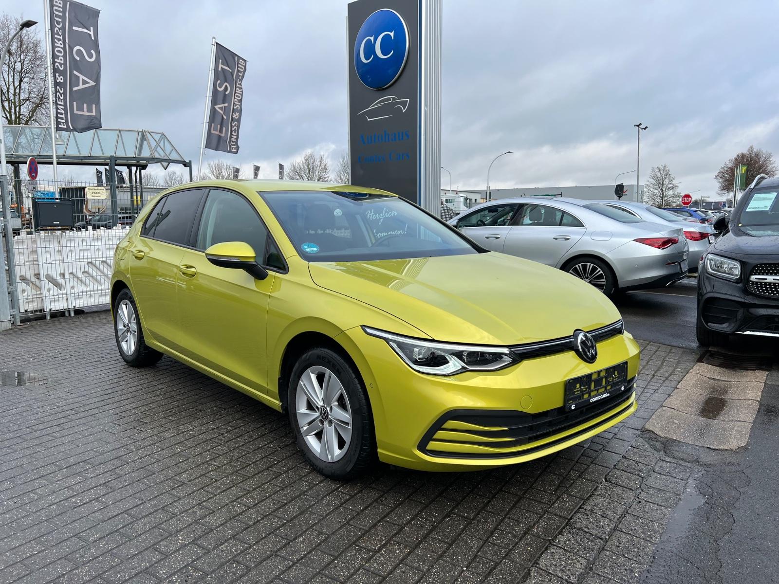 Volkswagen Golf VIII 2.0 TDI Lim. Life AHK+IQ+KAM+Massage