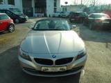 BMW Z4 Roadster sDrive 2.8i*Beige*Leder*1.Hd*Xenon** - BMW Z4 Gebrauchtwagen in Stuttgart