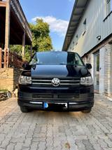 Volkswagen T6 Caravelle LR 2.0 150PS - Volkswagen T6 Caravelle: 8 Sitzer