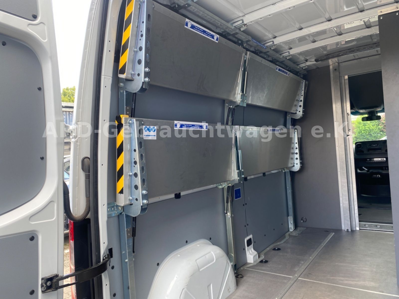 Fahrzeugabbildung Mercedes-Benz eSprinter III Kasten FWD eSprinter