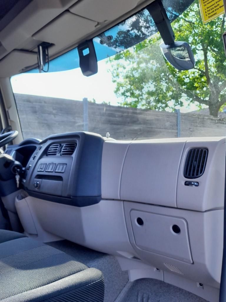 Fahrzeugabbildung DAF XB 310 FA 18t Getränkeaufbau
