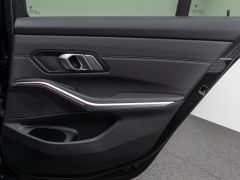 Foto Nummer 32: BMW 330i
