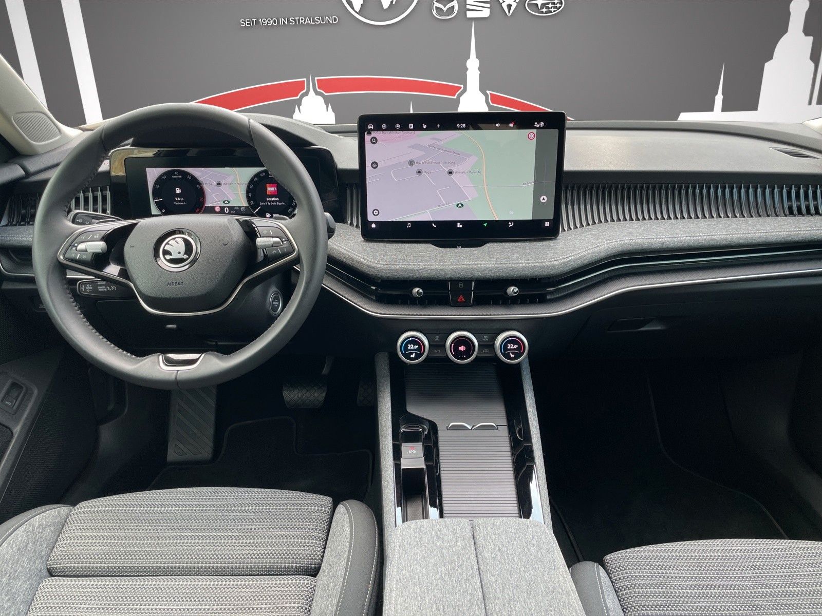 Fahrzeugabbildung SKODA Superb 1.5 TSI mHEV DSG Selection Combi