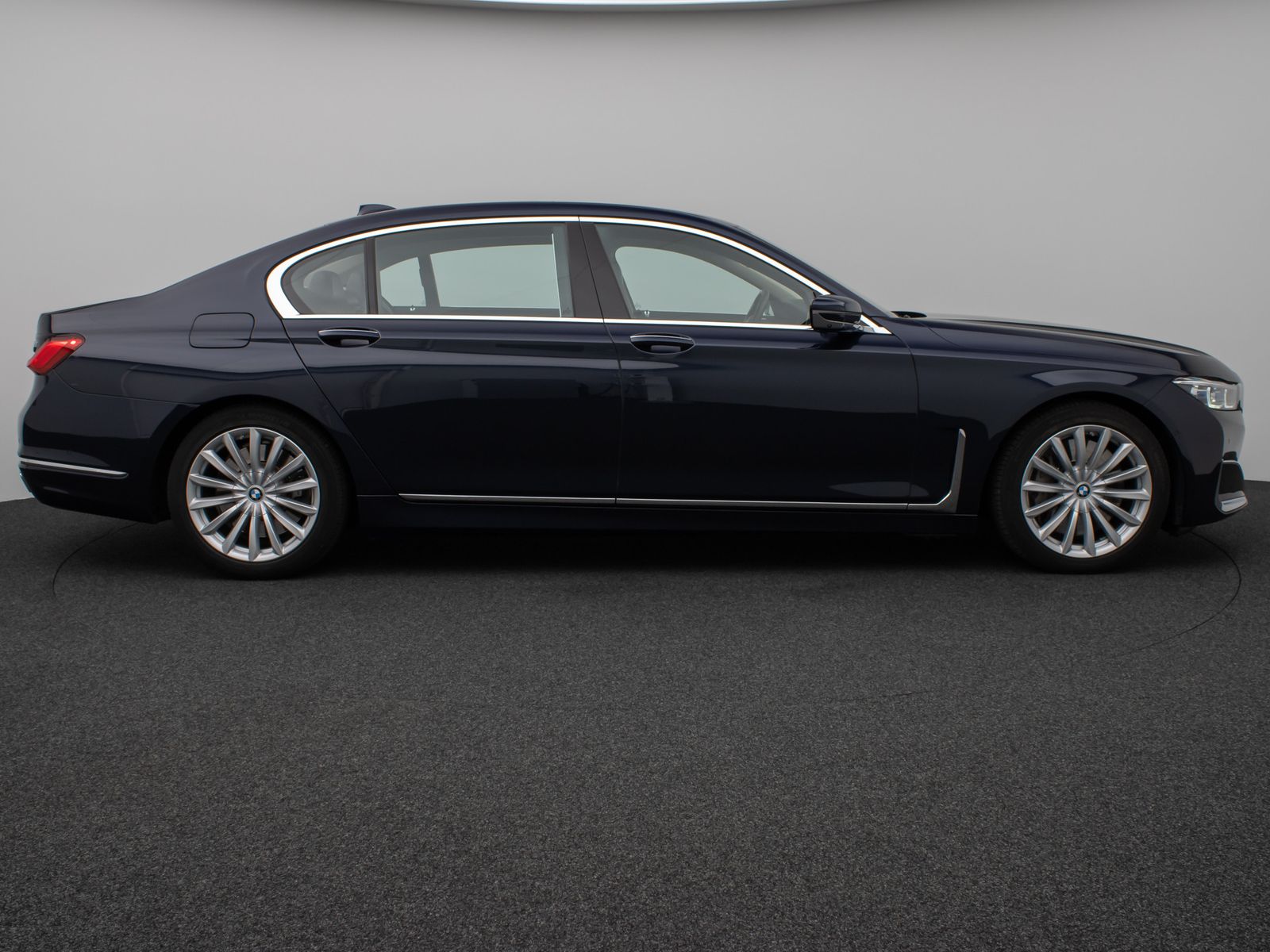 Fahrzeugabbildung BMW 750Li xD 360°Panorama Laser HUD H/K Massage ACC
