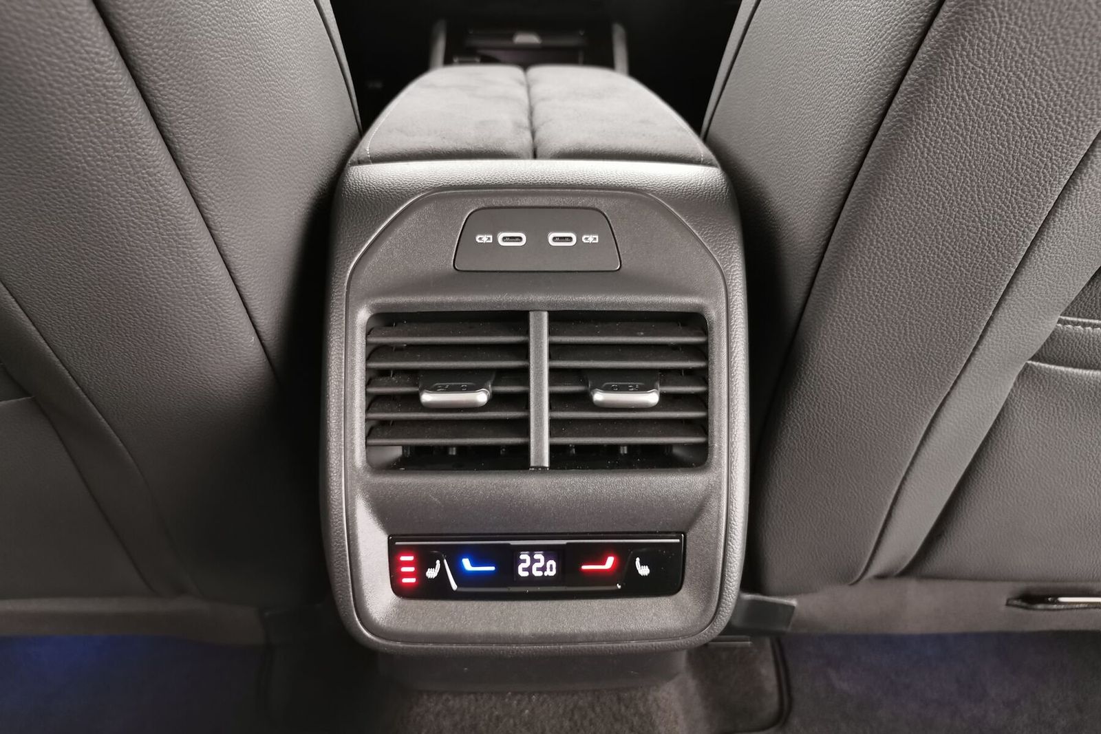 Skoda Superb 2.0 TSI Sportline|HUD|PANO|AreaView|AHK foto 16