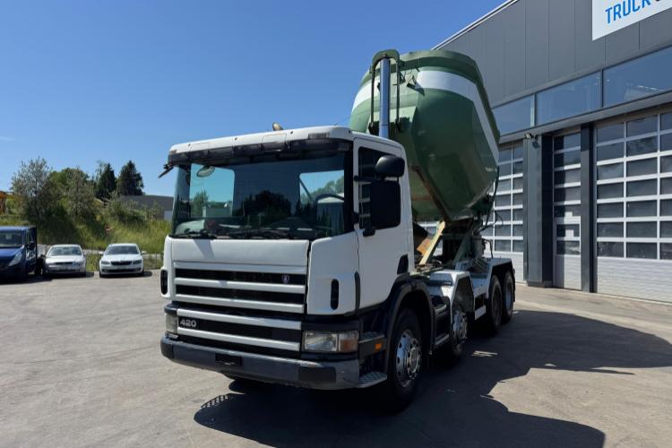 Scania P380 8x4 Silo 12m3