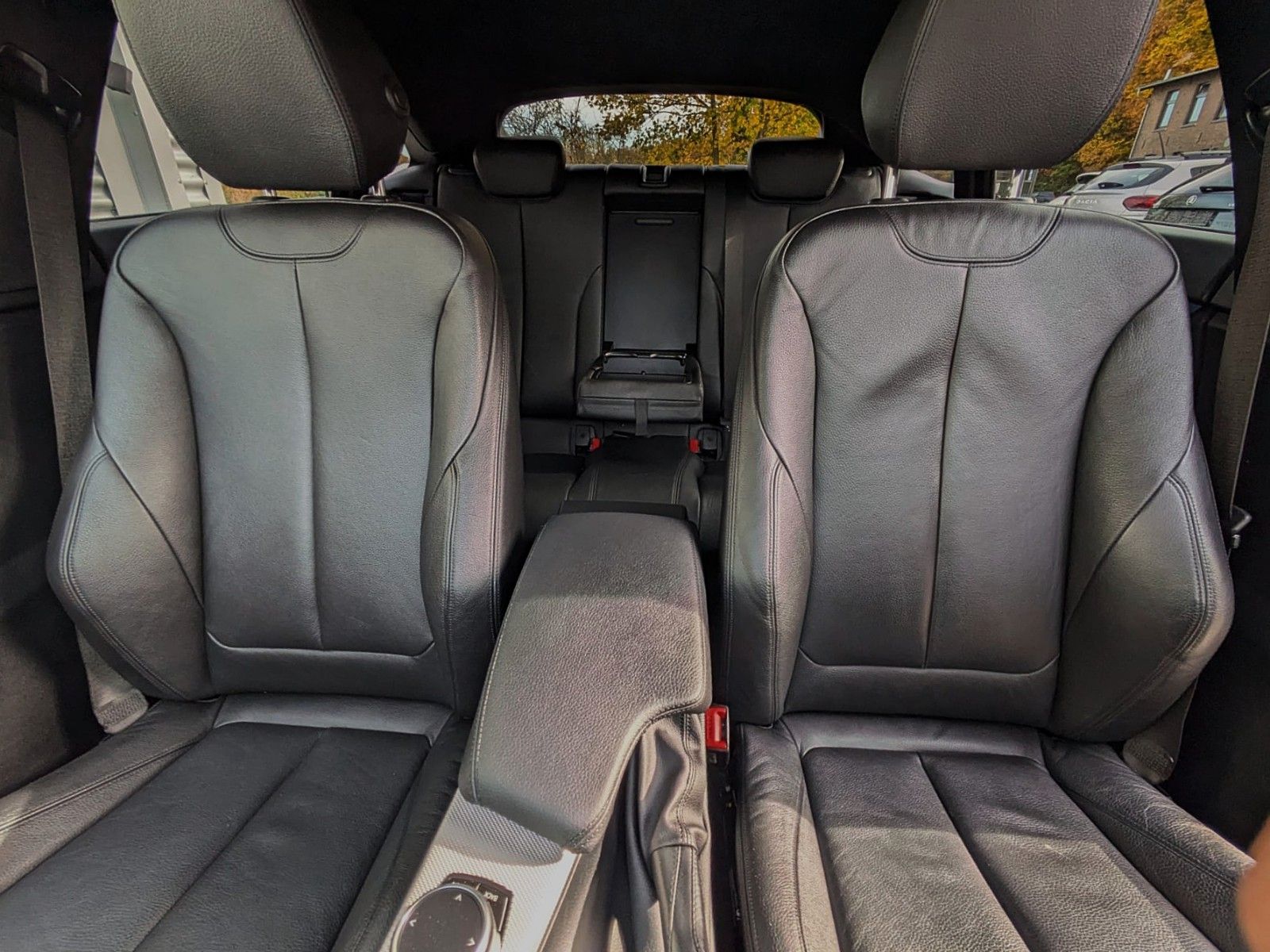 Fahrzeugabbildung BMW 420d Gran Coupe M SPORT SAG LEDER NAVI HUD LED