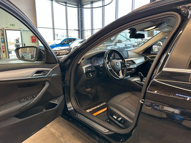 MYAUTOCENTER – Gebraucht- und Jahreswagen mit Werkstattservice in Pfaffenhofen BMW 530d Touring xDrive *KAM*NAVI*LIVECOCKPIT*LED*