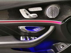 MERCEDES-BENZ E 63 AMG S 4Matic Navi Kamera CARBON Panorama AC