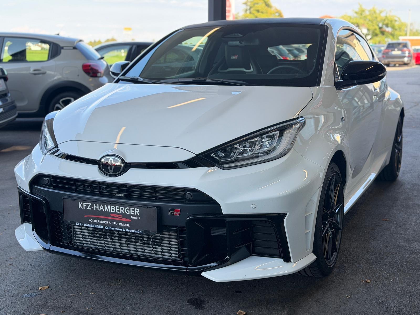 Toyota GR YARIS AWD 1.HD CARBON-DACH LED RFK