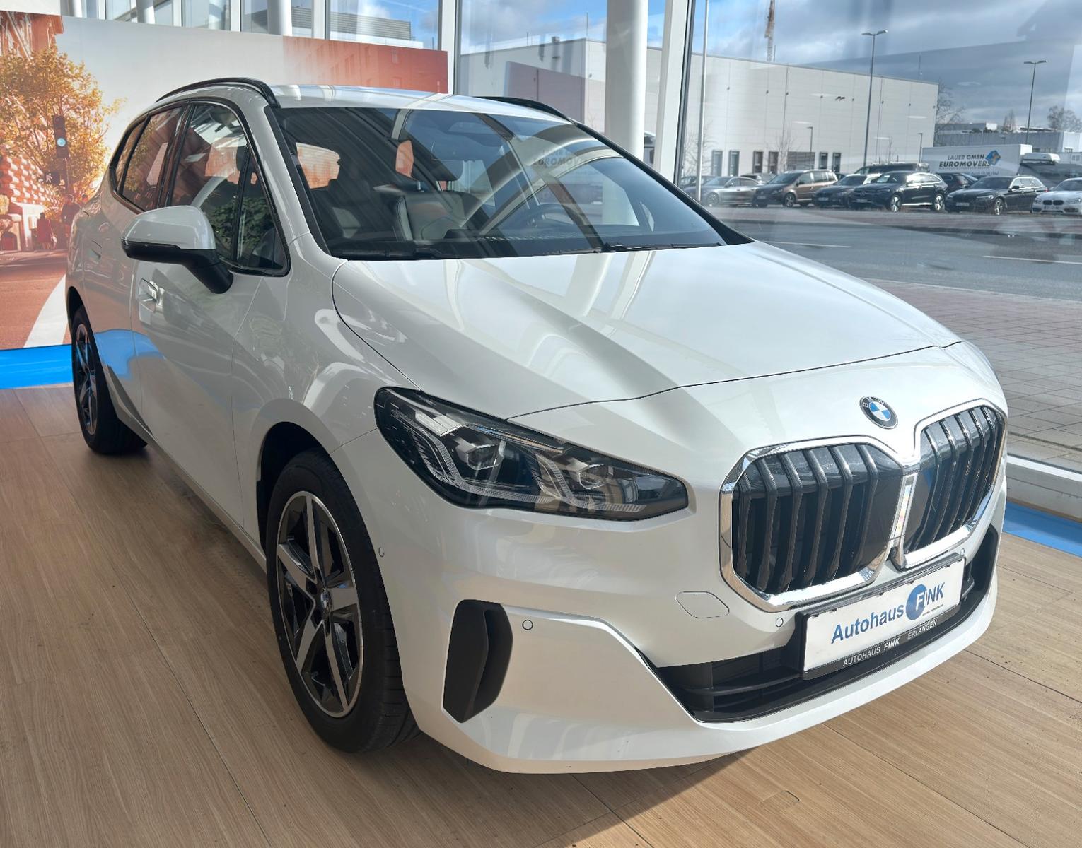 BMW 218i Active Tourer LC.Prof. Head-Up KAM LED AHK