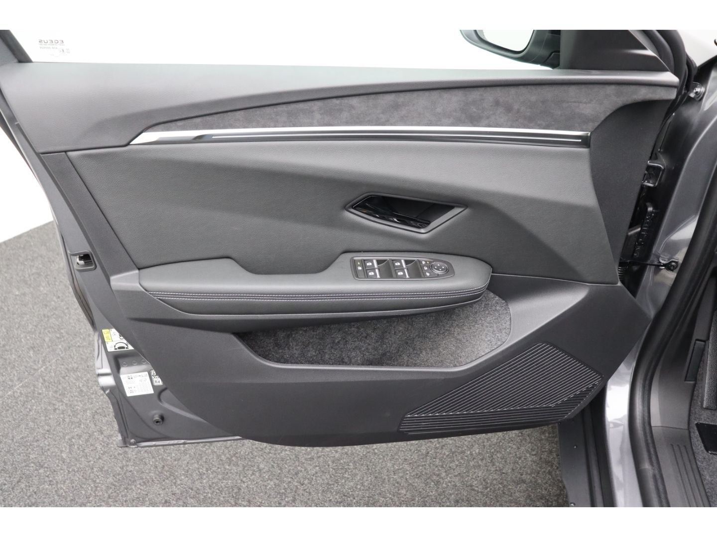 Fahrzeugabbildung Mitsubishi Eclipse Cross Diamant Top 11 KW LUXURY-Paket