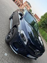 Mercedes-Benz GLE 350 d 4MATIC AMG Line  - blaue Mercedes-Benz GLE 350