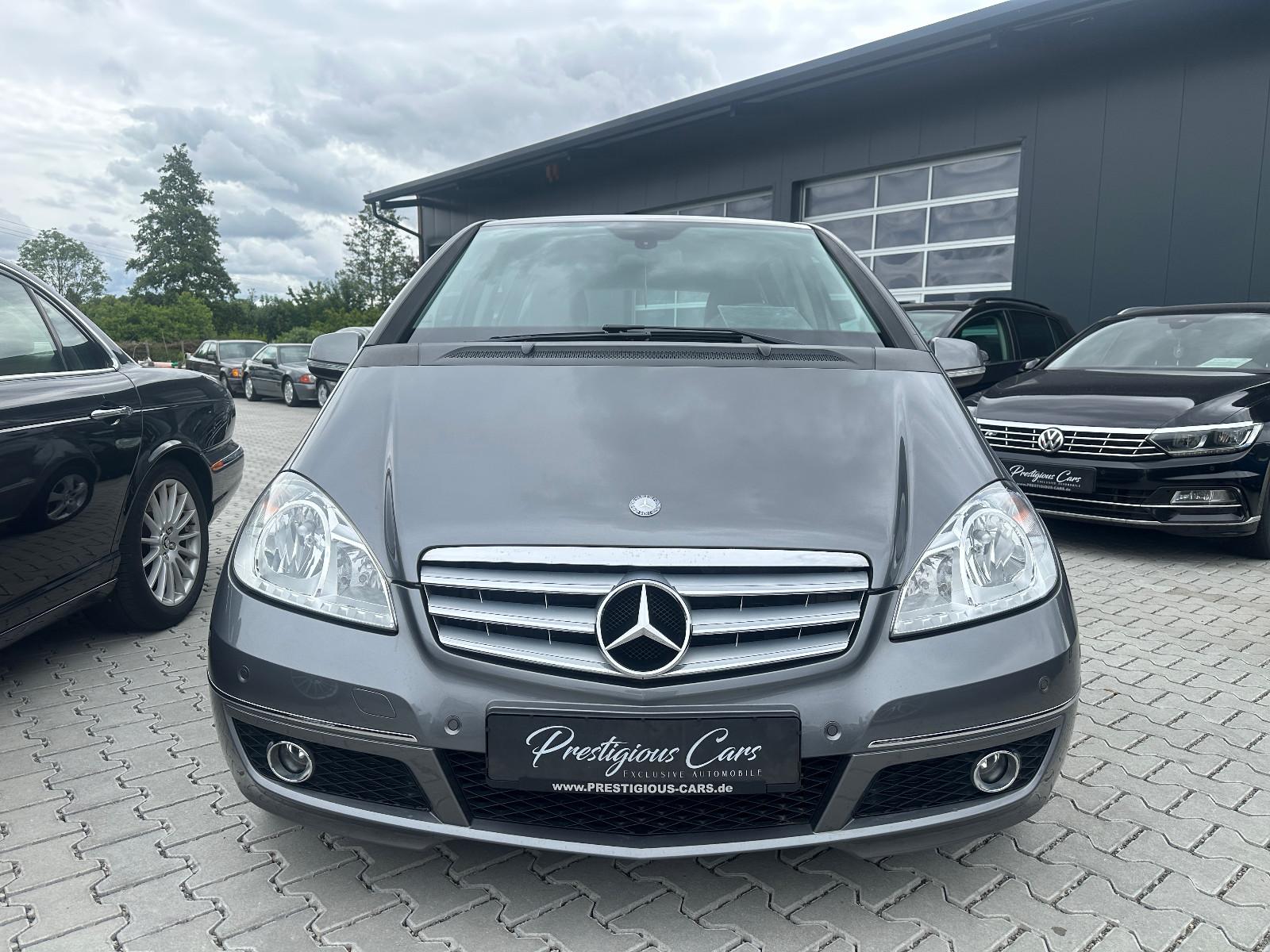 Mercedes-Benz A 200 Avantgarde Leder Lamellen Shz PDC Temo Nav