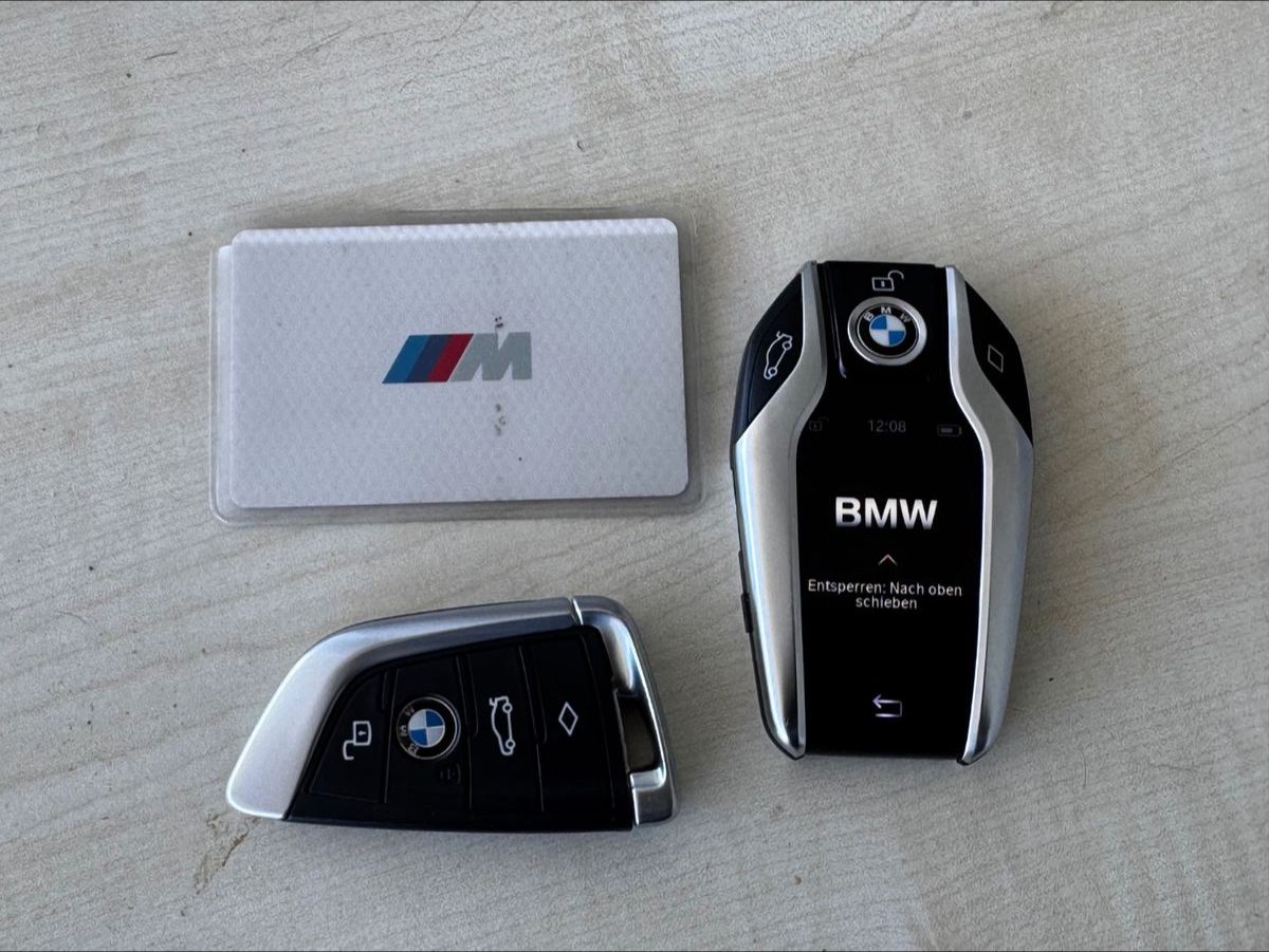 BMW 320d xDrive M-Sportpaket LED Navi Leder foto 8