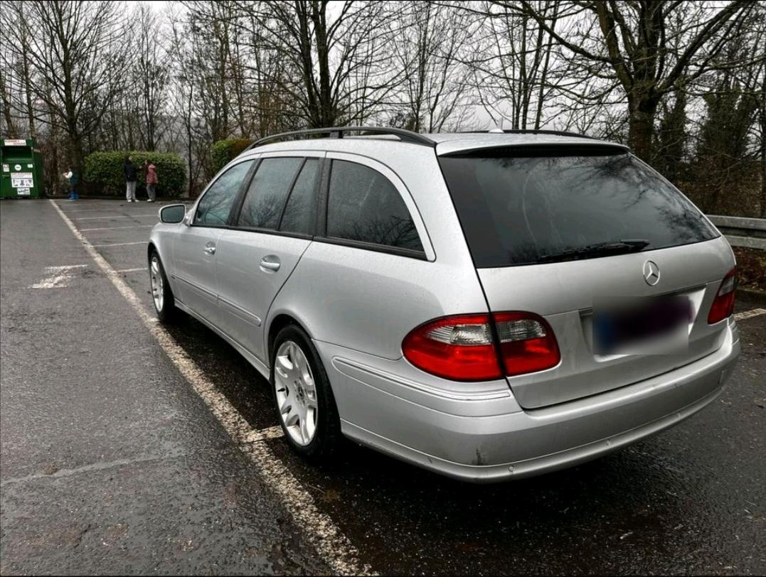 Mercedes-Benz E280 2006 — двигун 190 HP (140kW)