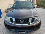 Nissan Navara 2.5 dCi 190CV 4 porte Double Cab X - gebrauchte Nissan Navara aus dem Jahr 2010