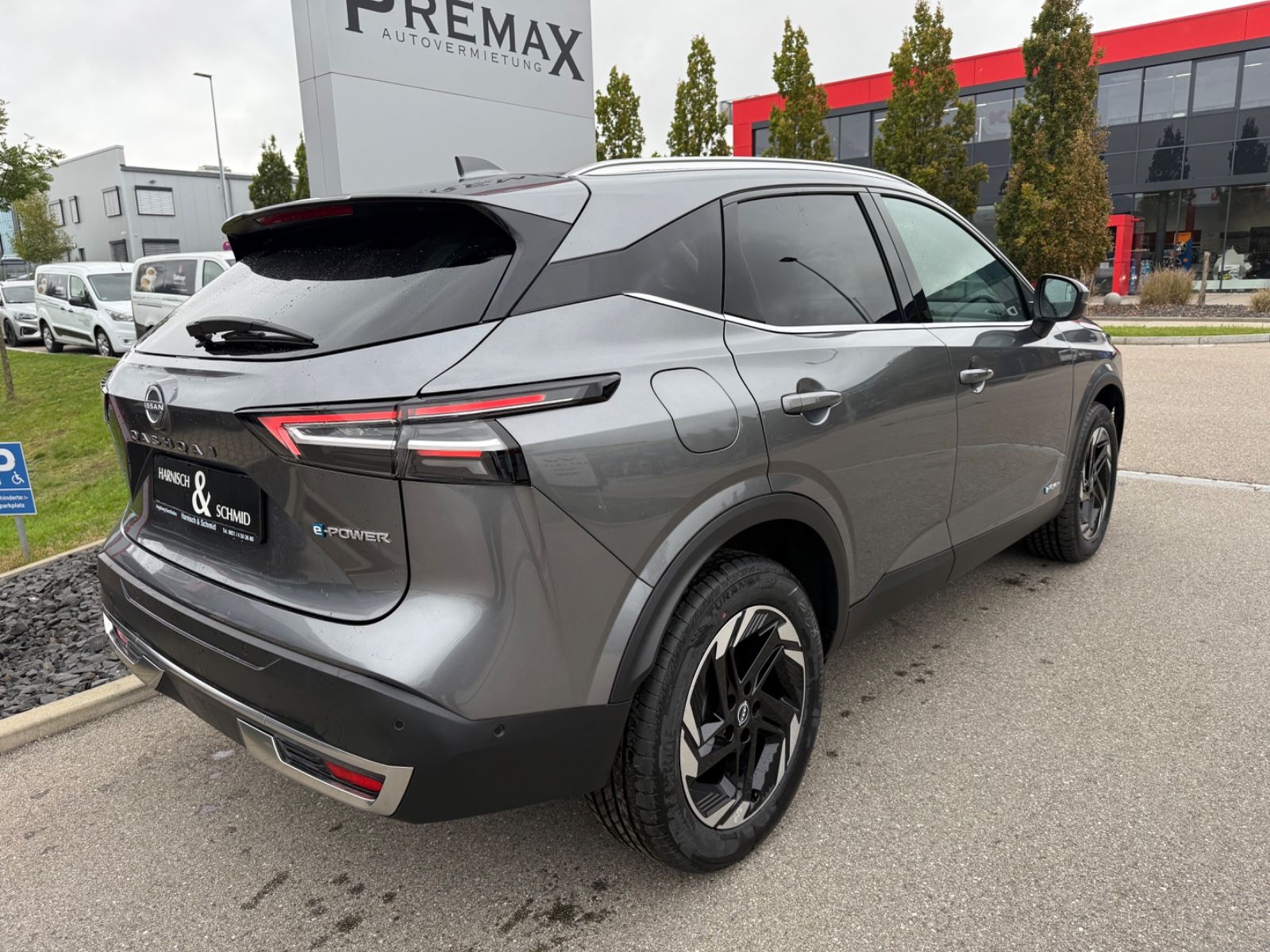 Fahrzeugabbildung Nissan Qashqai N-Connecta e-Power Pano 360°