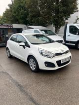 Kia Rio*AUTOMATIK*KLIMA*WENIG KM*TÜV NEU* - Kia mit Benzin-Antrieb: Kleinwagen, Automatik
