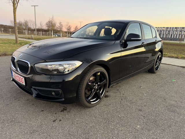 BMW 118 Baureihe 1 Lim. 5-trg. 118i Aut. PDC,  Navi