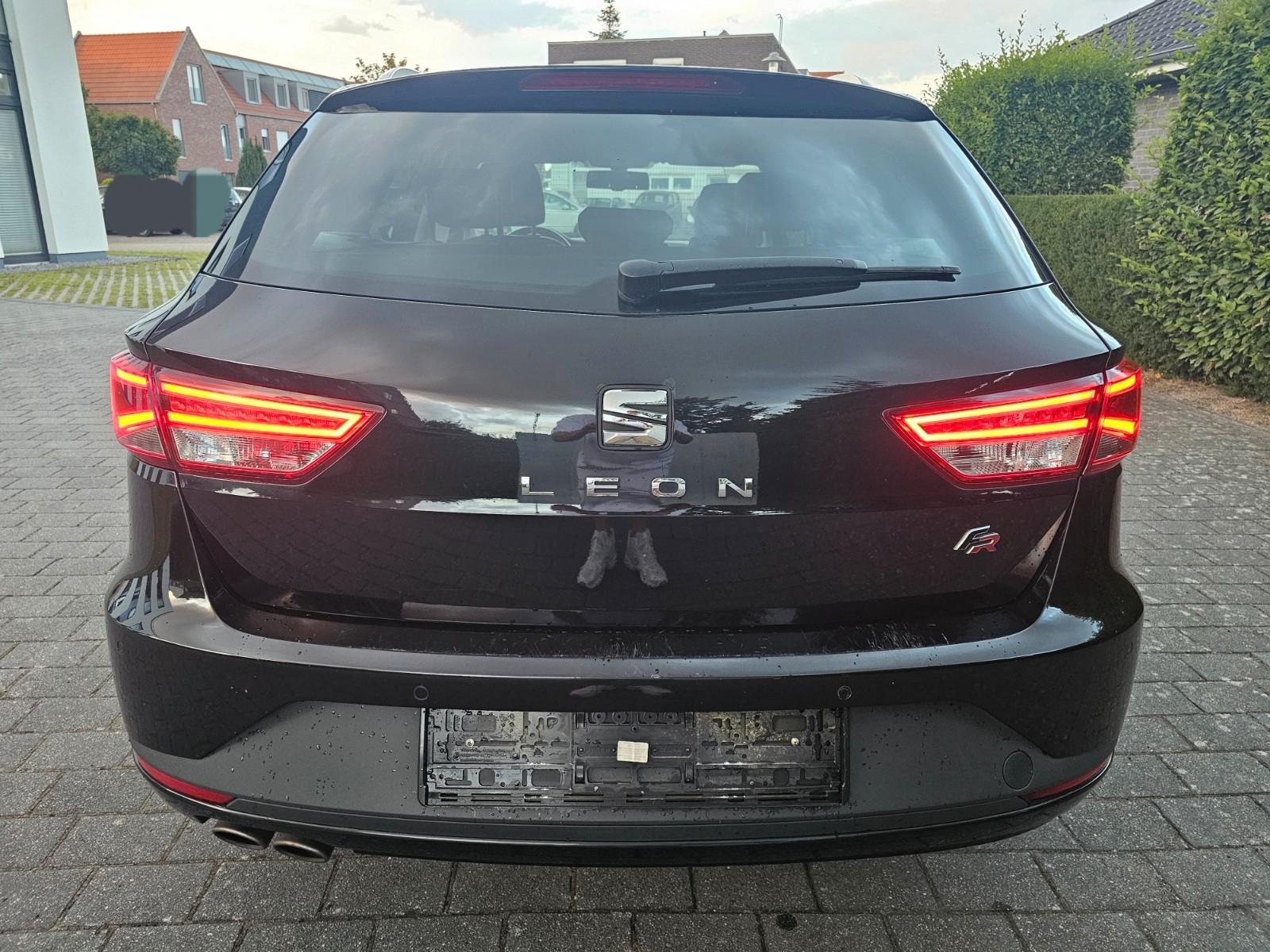 Seat Leon 2015 — engine 1.968 cm³, 150 HP (110kW)