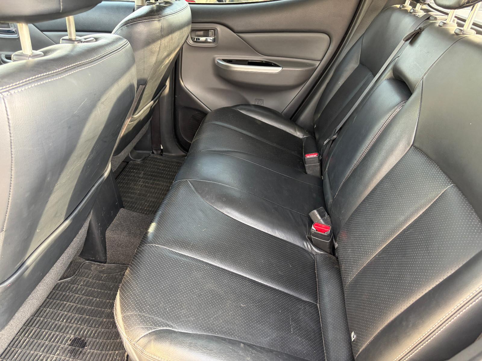 Mitsubishi L200 Top Doka 4WD Automatik 3,5t Euro6