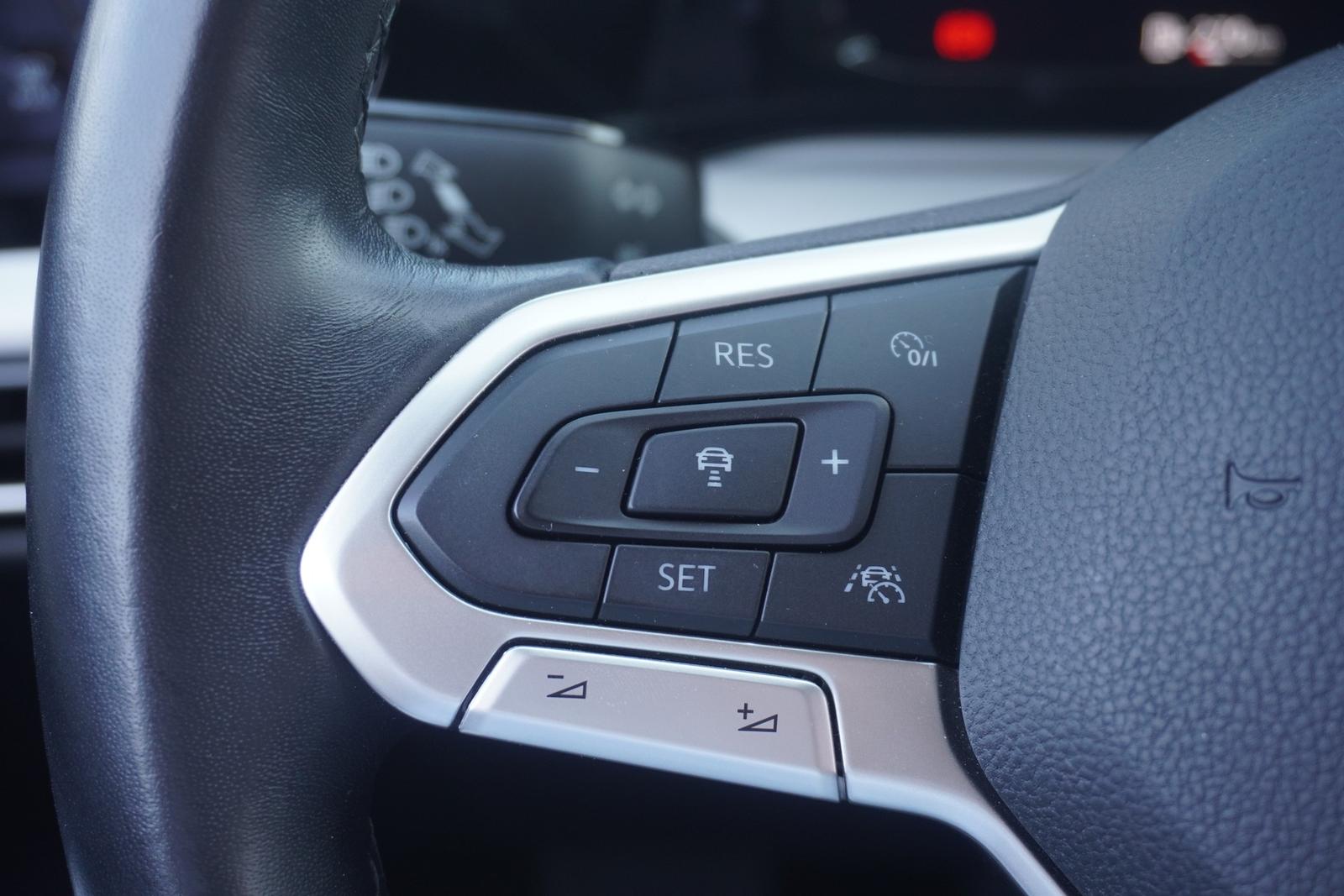 Volkswagen Golf VIII Variant 1.0 Life LED Navi ACC PDC DAB, миниатюра 27