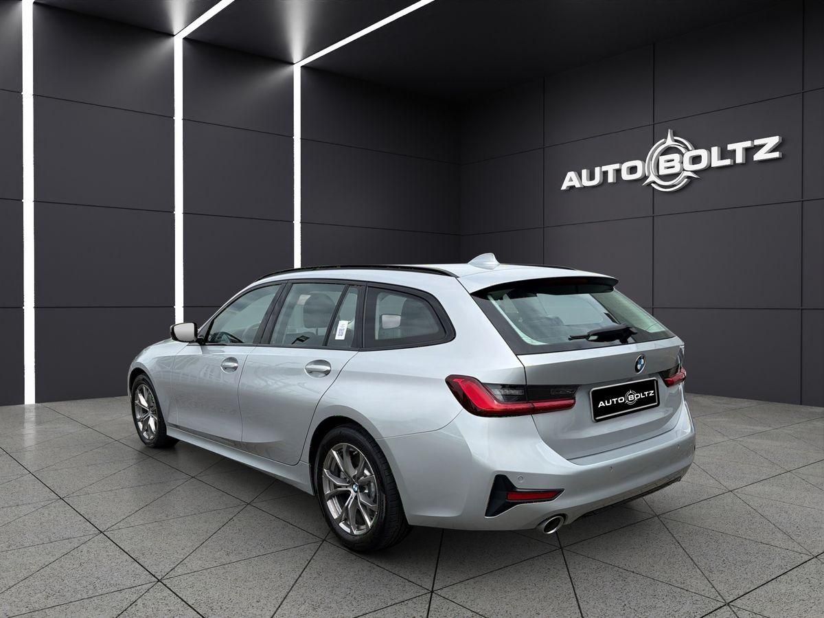 BMW 330 i Sport Line Pano LED Klimaa. PDC foto 4