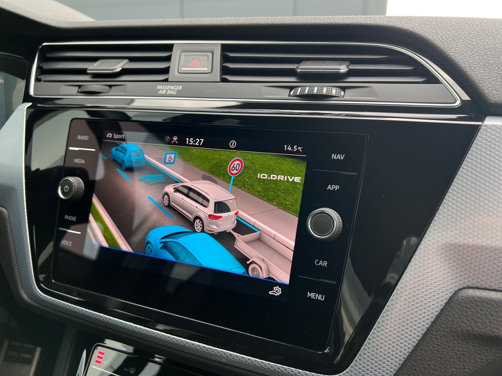 Fahrzeugabbildung Volkswagen Touran GOAL 1.5 TSI DSG *AHK, ACC, Kamera, 17''-