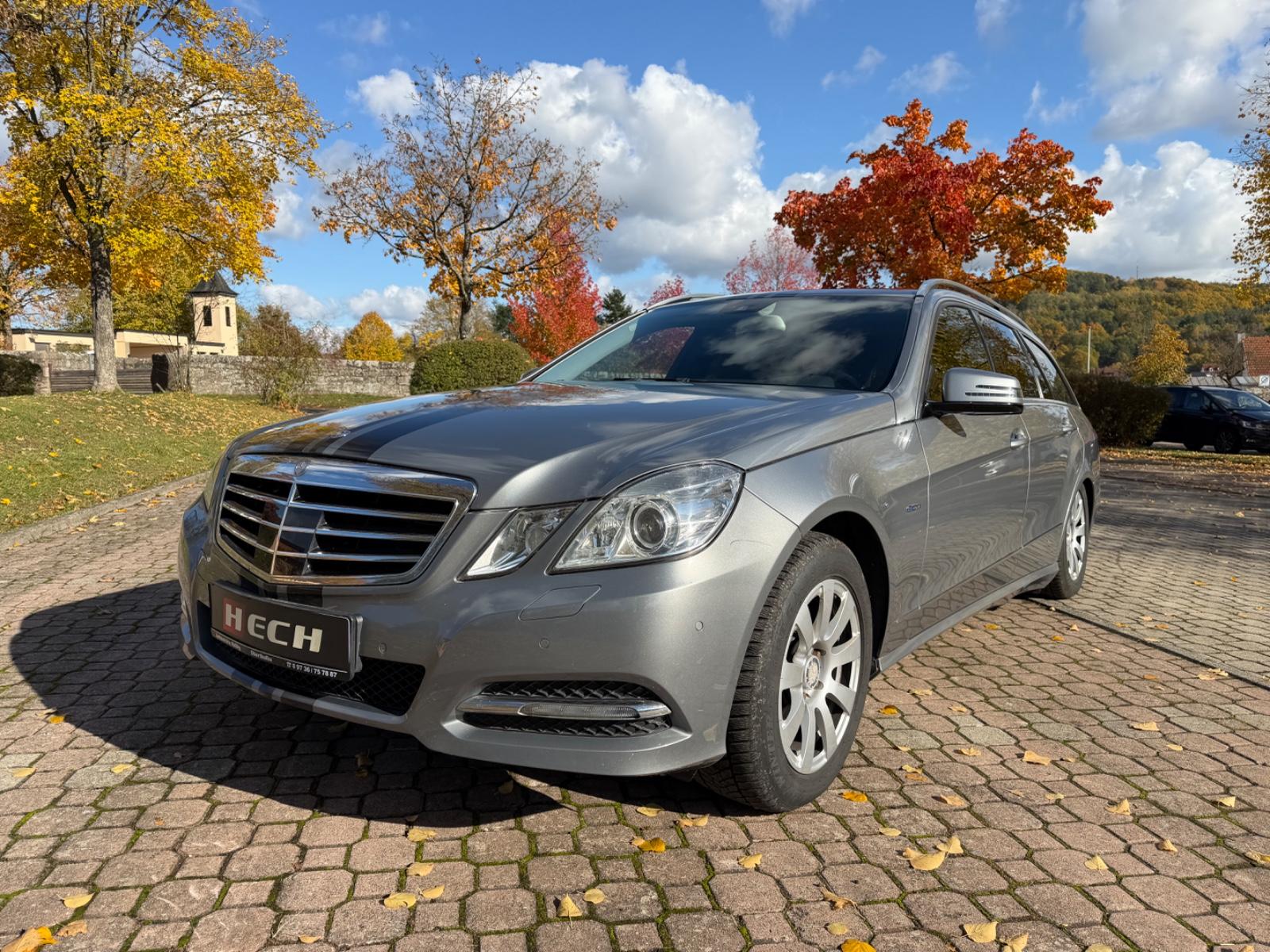 Mercedes-Benz E300 2012 — rear view