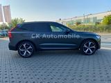 Volvo XC60 B5 R-Design 2WD/Navi/Pano/LED/ACC/Kamera - gebrauchte Volvo XC60 aus dem Jahr 2022