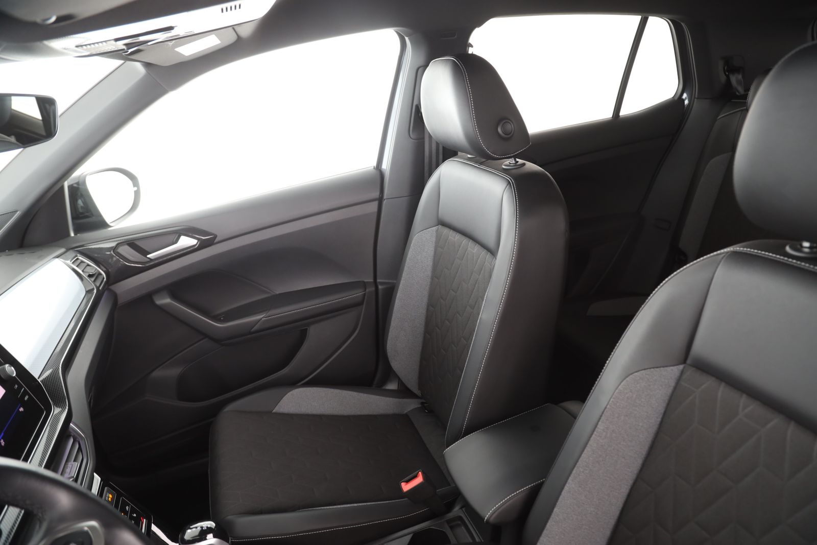 Volkswagen T-Cross - Bild 12