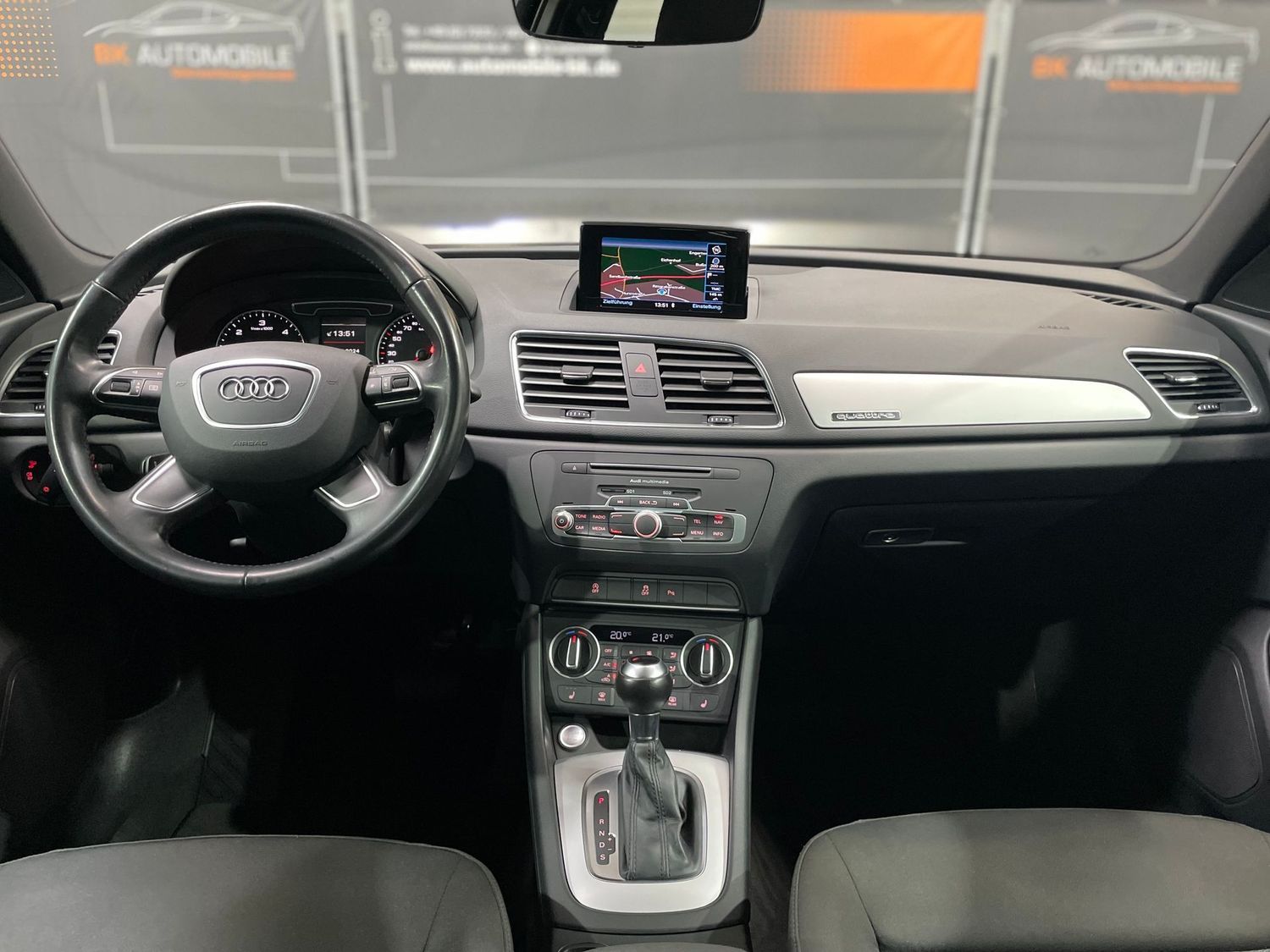 Fahrzeugabbildung Audi Q3 2.0 TDI quattro #LED#Pano#AHK#Tempomat