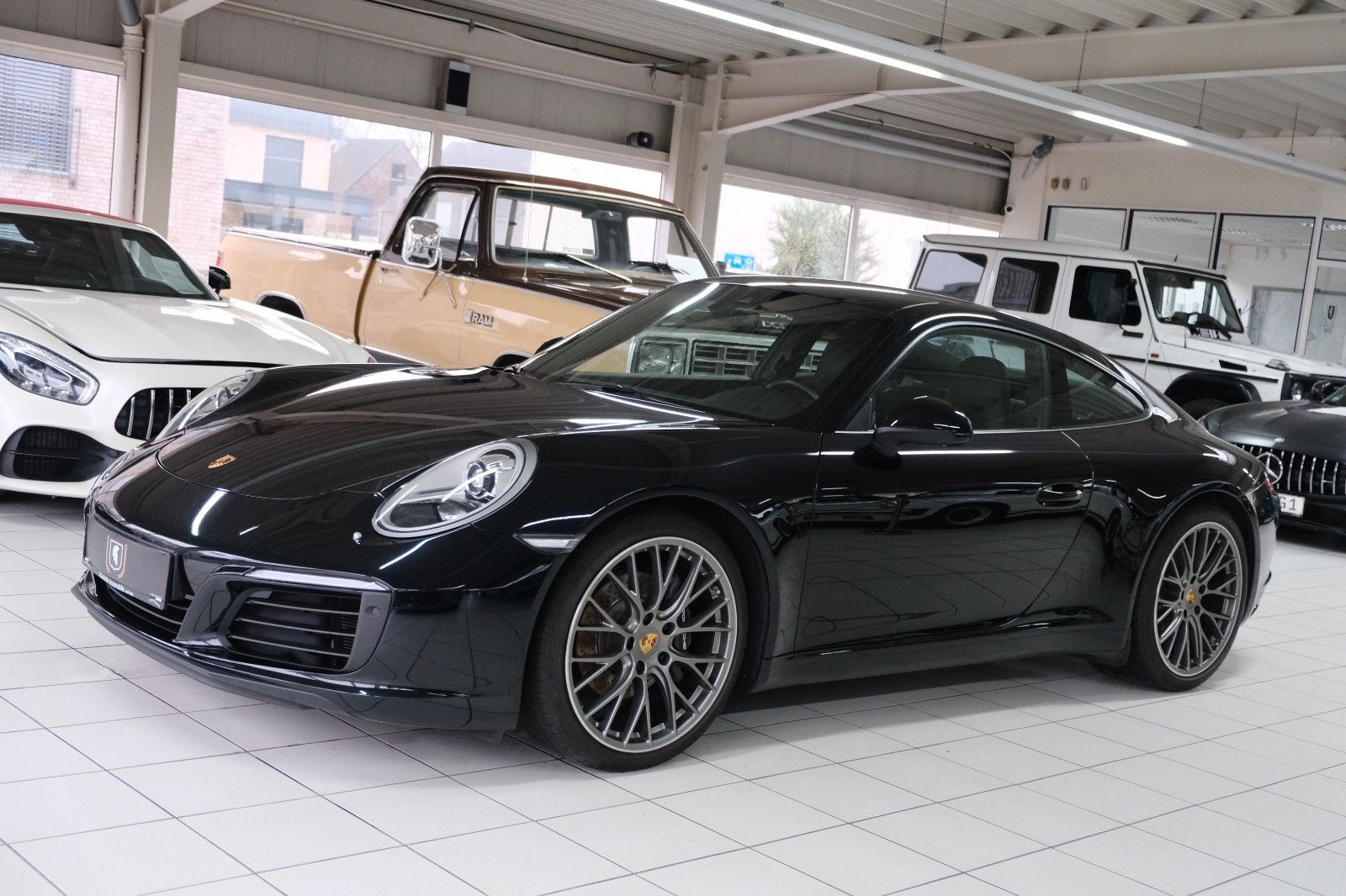 Fahrzeugabbildung Porsche 911 PDK/Bose/Sportabgas/20 Zoll Spyder RS/Approv