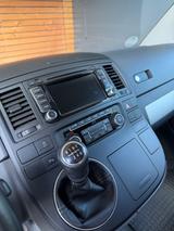 Volkswagen T5 Multivan wenig KM TÜV neu  - schwarze Volkswagen T5 Multivan