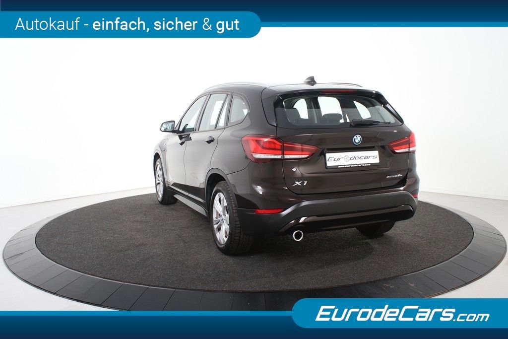BMW X1 xDrive25e *1.Hand*Navi*Park ass.*Standheizung foto 22