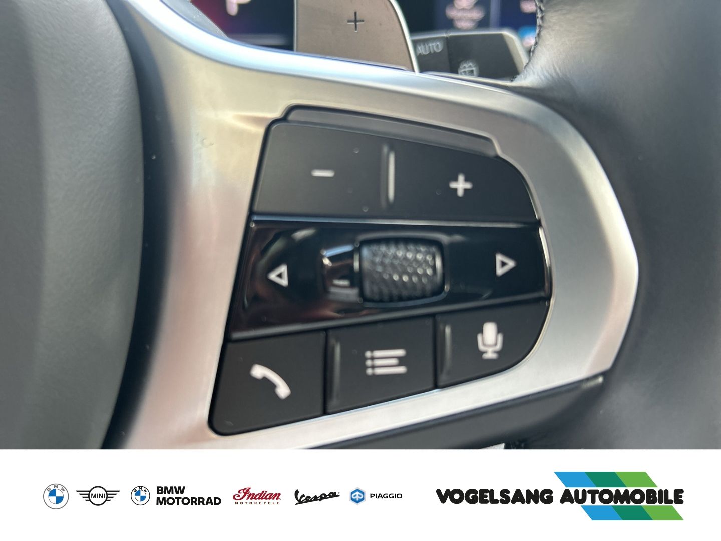 Fahrzeugabbildung BMW 330 d xDriveTouring,M Sport,HeadUp,RFK,HIFI,Live