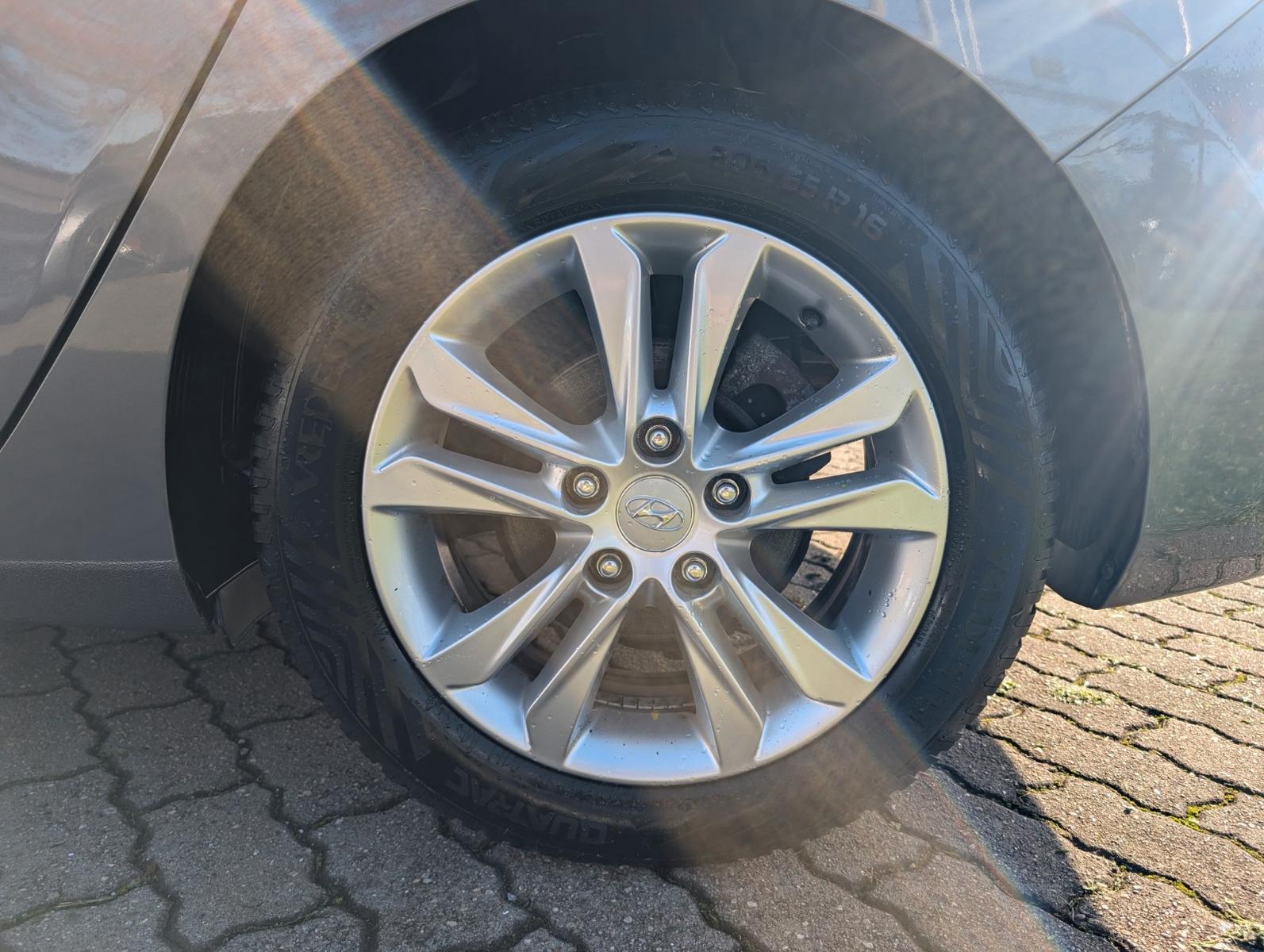 Hyundai i30 2014 — photo 10