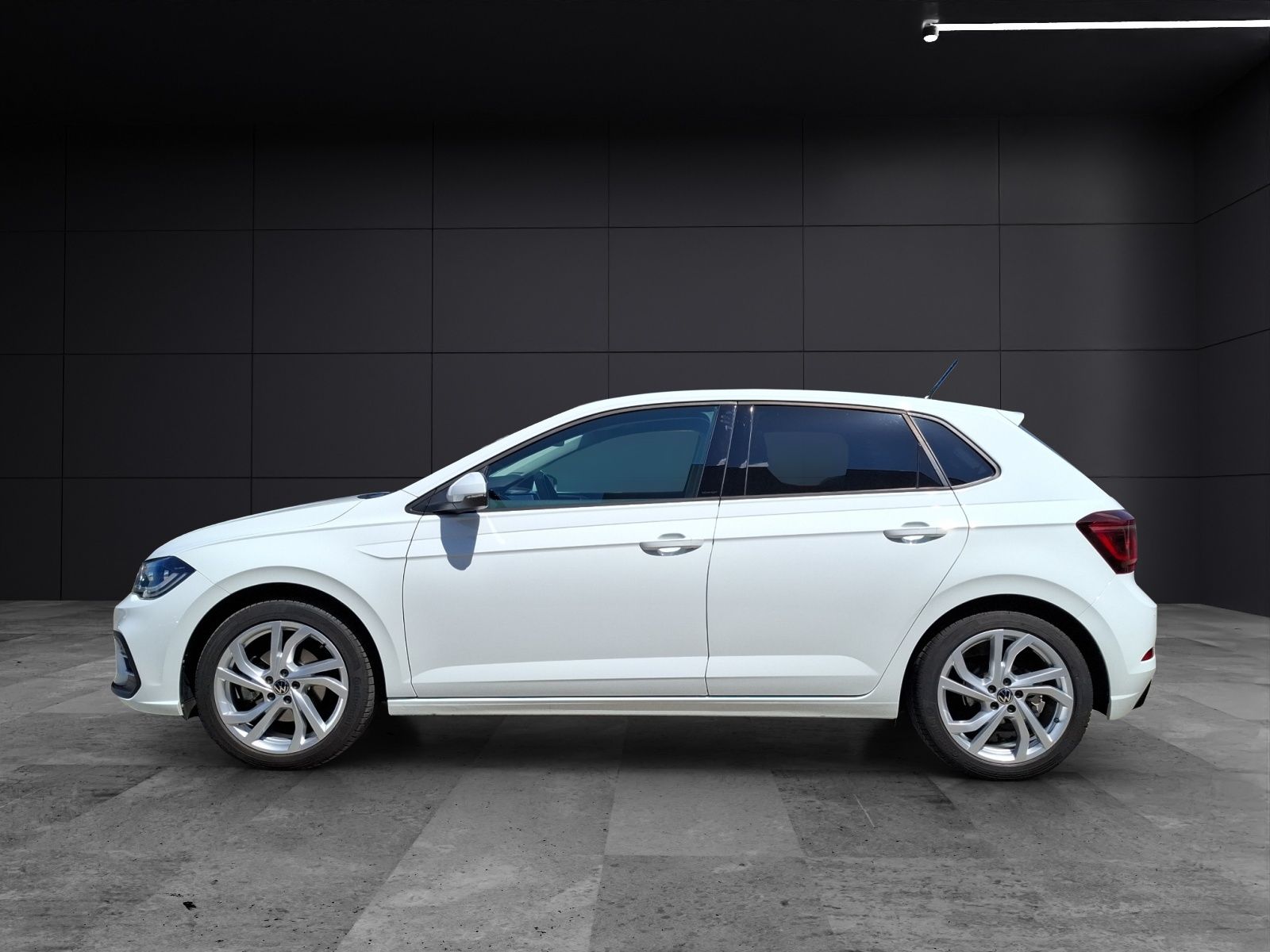 Fahrzeugabbildung Volkswagen Polo TSI Style DSG Matrix Navi AID ACC RFK SH LM